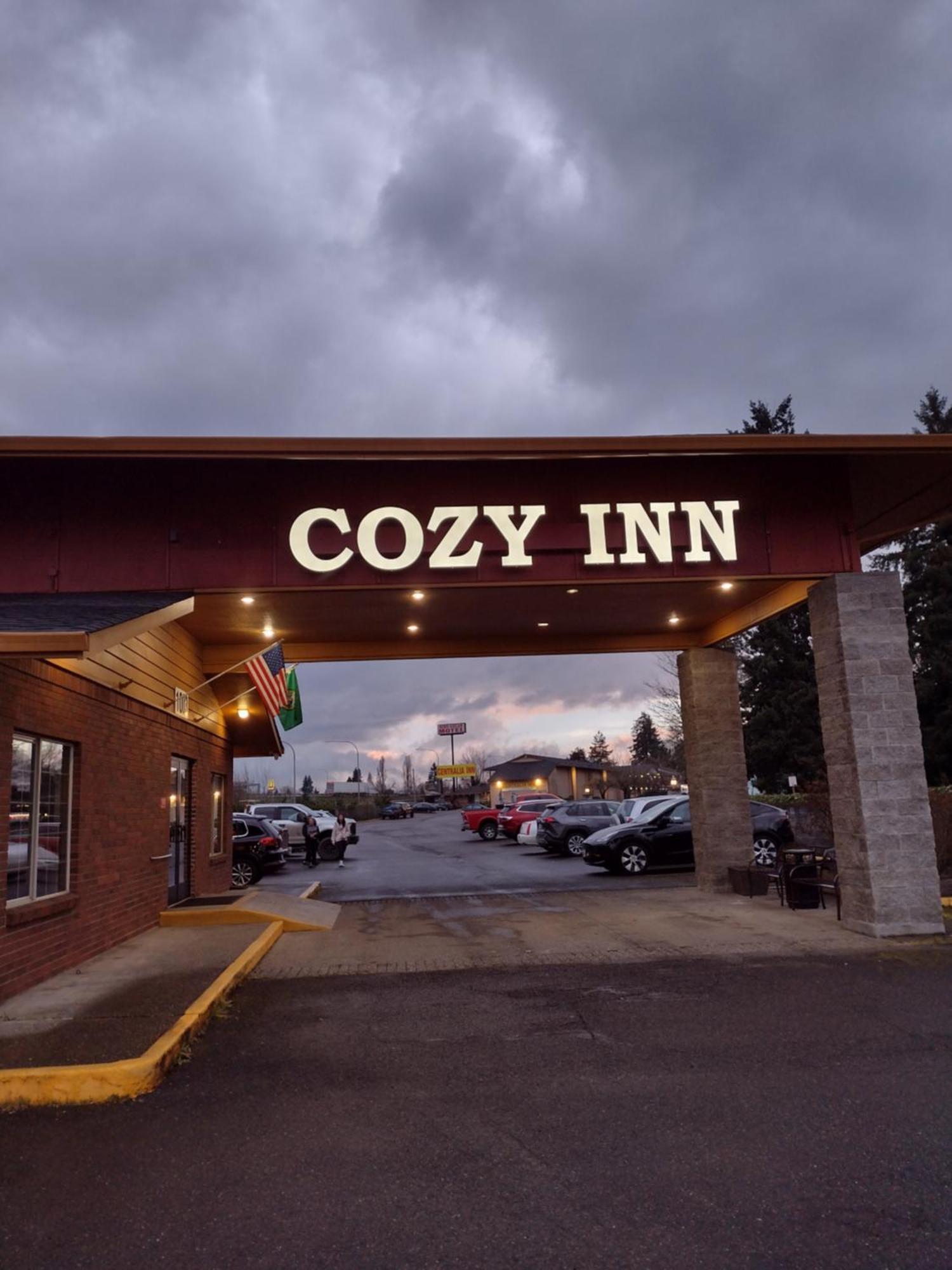 Cozy Inn 森特勒利亚 外观 照片